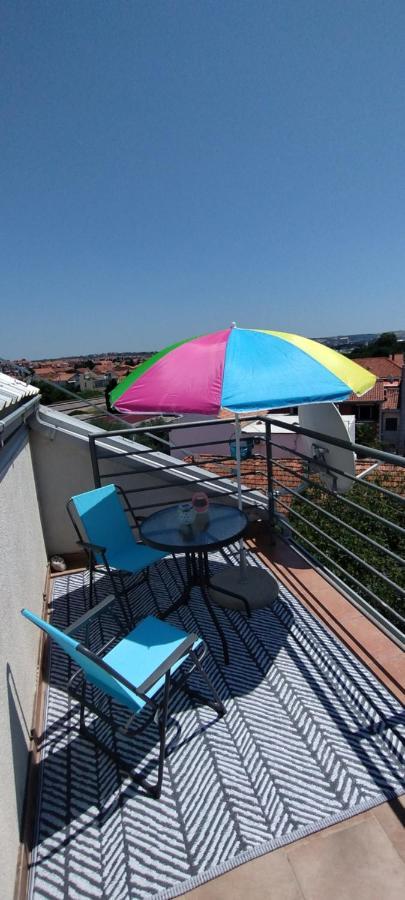 Apartman Mare Apartamento Zadar Exterior foto